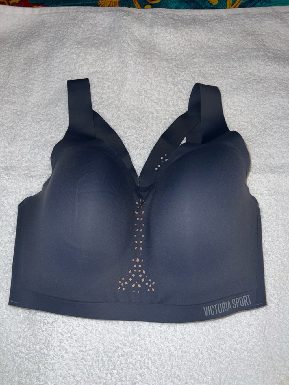 Victoria Sport Gray Seamless Sports Bra